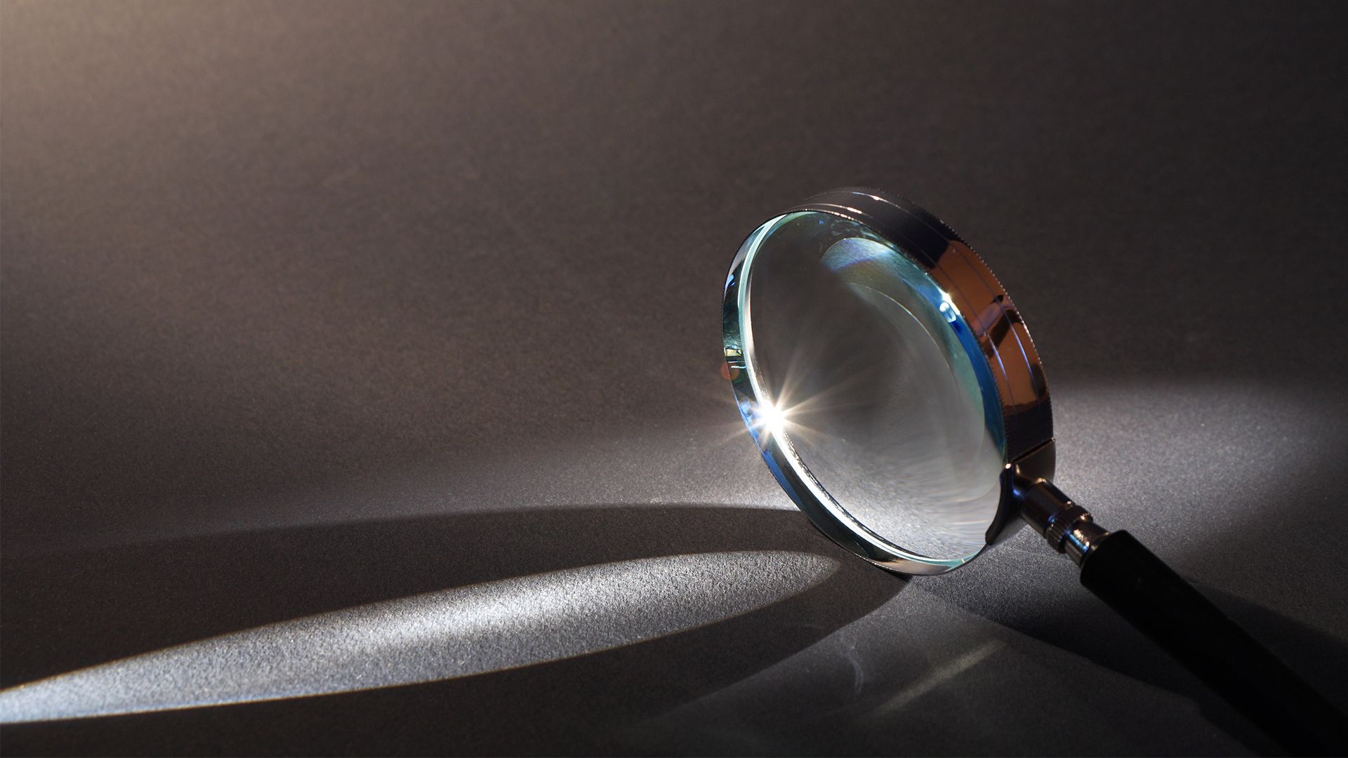 זכוכית מגדלת 7 כללים לבדיקת נאותות לפני השקעה בסטארט אפ